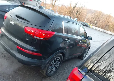 2015 Kia Sportage Ex z USA, uszkodzony, nr VIN KNDPCCAC9F7711695